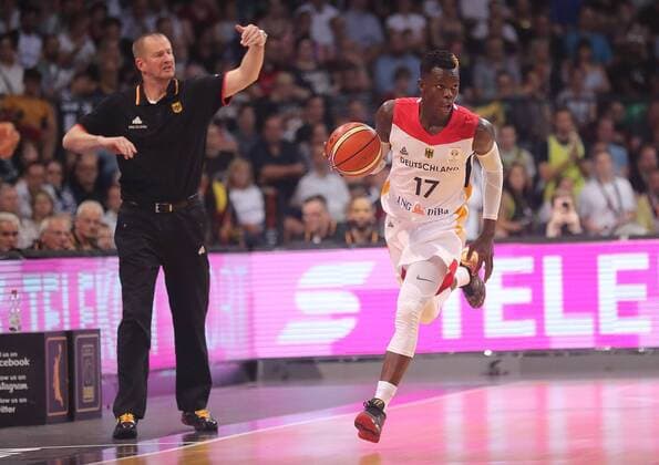 Coach Coach Henrik Roedl GER and topscorer Dennis Schroeder GER