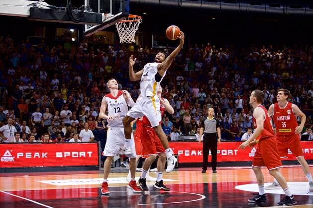 Basketball Braunschweig 29.06.2018 DBB Nationalmannschaft Länderspiel WM Qualifikation FIBA Europe Deutschland (GER) - Österreich (AUT) Johannes Thiemann (Deutschland, No.32) *** Basketball Braunschweig 29 06 2018 DBB National Team International Friendlies WC Qualification FIBA u200b u200bEurope Germany GER Austria AUT Johannes Thiemann Germany No 32