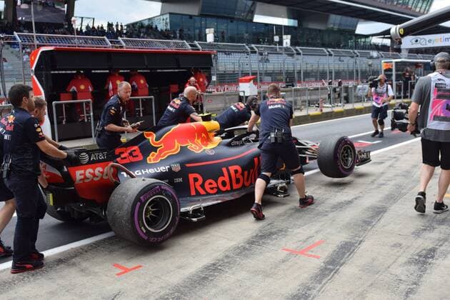 Max Verstappens car Aston Martin Red Bull Racing returns to the pits after his retirement Formula One Grand Prix of Austria Red Bull Ring 30 06 2018 Formula 1 Grand Prix of Austria Red Bull Ring 30 06 2018 Spielberg Copyright: xSchustx Eibner-Pressefotox EP_Schust