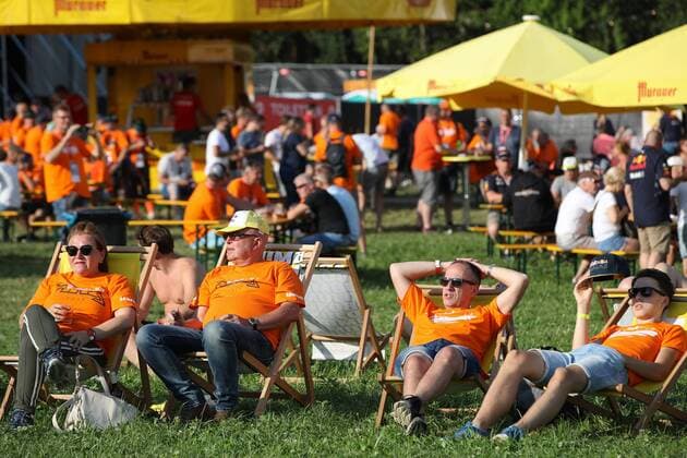 FORMULA 1 - GP of Austria 2018 SPIELBERG,AUSTRIA,30.JUN.18 - MOTORSPORTS, FORMULA 1 - Grand Prix of Austria, Red Bull Ring, qualifying. Image shows fans at the Max Verstappen village. GEPAxpictures xChristianxWalgram