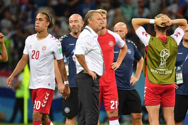 v li Yussuf Yurary POULSEN THE Age HAREIDE Coach DEN Andreas CORNELIUS The frustration disappointed frustrated dejected after game action Croatia CRO Denmark THE 4 3 e E Round of 16 Round of 16 Match 52 on 01 07 2018 in Nizhny Novgorod Nizhny Novgorod Stadium Football World Cup 2018 in Russia from 14 06 15 07 2018
