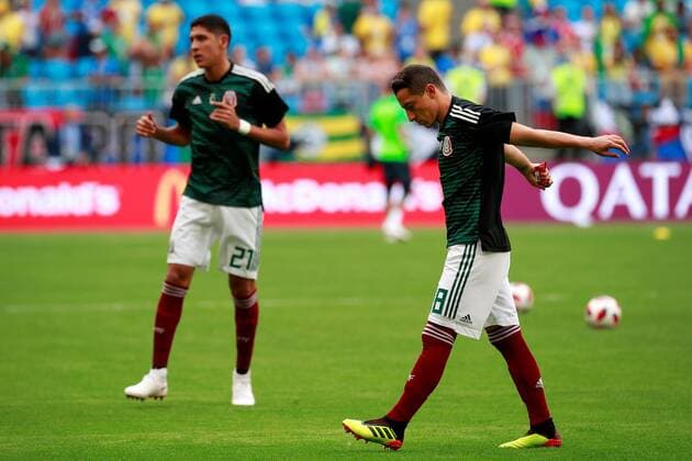 Mexican midfielder Andres Guardado (R) and Mexican defender Edson Alvarez warm up prior to the FIFA World Cup WM Weltmeisterschaft Fussball 2018 round of 16 soccer match between Croatia and Denmark, at Samara Arena in Samara, Russia, 1 July 2018. CROATIA VS. DENMARK !ACHTUNG: NUR REDAKTIONELLE NUTZUNG!  Copyright: xJosexMendezx FWC52-16 20180702-636661418808991775