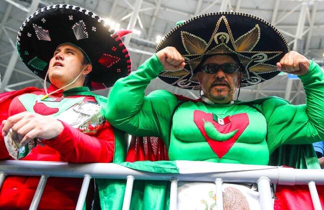 SAMARA, RUSSIA - JULY 2, 2018: Mexican football fans in sombreros ahead of their team s 2018 FIFA World Cup WM Weltmeisterschaft Fussball Round of 16 match against Brazil at Samara Arena Stadium. Sergei Bobylev TASS  TS08792D