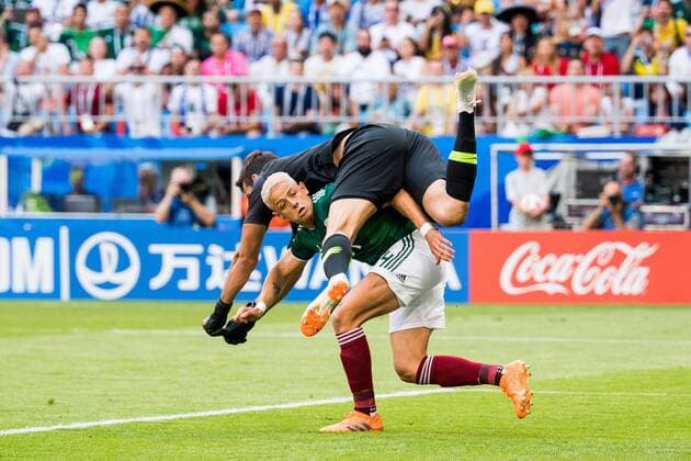 180702 Goalkeeper Alisson of Brazil and Javier Hernandez of Mexico during the FIFA World Cup round of 16 match between Brazil and Mexico on July 2, 2018 in Samara Photo Petter Arvidson BILDBYRAN Code PA 92081  Copyright: PETTERxARVIDSON BB180702PA052