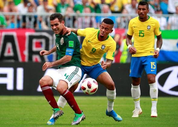 Mexican defender Rafael Marquez (L) and Brazilian forward Gabriel Jesus (C) during the FIFA World Cup WM Weltmeisterschaft Fussball 2018 round of 16 soccer match between Brazil and Mexico, at Samara Arena in Samara, Russia, 2 July 2018. BRAZIL VS. MEXICO !ACHTUNG: NUR REDAKTIONELLE NUTZUNG!  Copyright: xJosexMendezx FWC53-130 20180702-636661460872723055