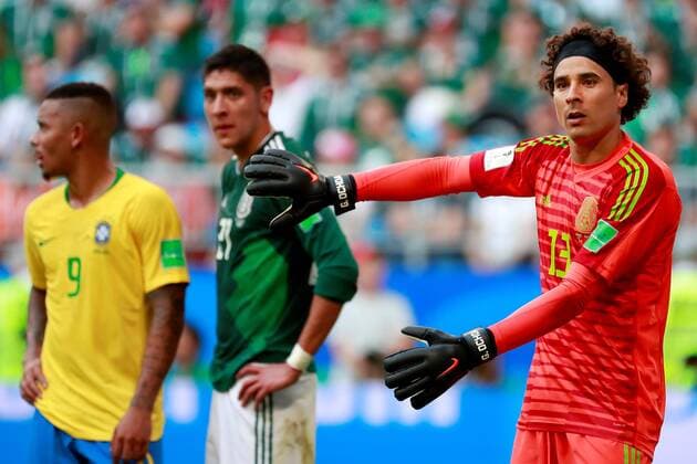 Mexican goalkeeper Ochoa (R) during the FIFA World Cup WM Weltmeisterschaft Fussball 2018 round of 16 soccer match between Brazil and Mexico, at Samara Arena in Samara, Russia, 2 July 2018. BRAZIL VS. MEXICO !ACHTUNG: NUR REDAKTIONELLE NUTZUNG!  Copyright: xJosexMendezx FWC53-152 20180702-636661468495786908