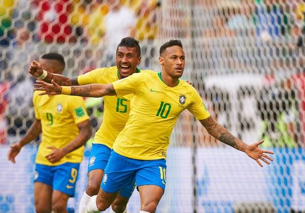 Brasil - Mexico, Soccer, Samara, July 02, 2018 NEYMAR, Bra 10 shoot goal for 1-0, celebrates his goal , Cheering, joy, emotions, celebrating, laughing, cheering, rejoice, tearing up the arms, clenching the fist, BRASIL - MEXICO FIFA World Cup WM Weltmeisterschaft Fussball 2018 RUSSIA, Best of 16, Season 2018 2019, July 02, 2018 Stadium in Samara, Russia. Photo: MAGICS Peter Schatz