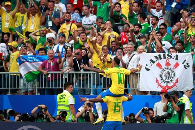 Brazilian forward Neymar (top) celebrates after scoring during the FIFA World Cup WM Weltmeisterschaft Fussball 2018 round of 16 soccer match between Brazil and Mexico, at Samara Arena in Samara, Russia, 2 July 2018. BRAZIL VS. MEXICO !ACHTUNG: NUR REDAKTIONELLE NUTZUNG!  Copyright: xJosexMendezx FWC53-181 20180702-636661483463724786