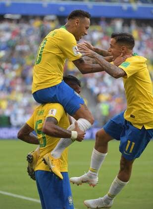 WW 2018 in Russia Round of 16 Brazil Mexico goalscorer Neymar cheers with Paulinho down and Philippe Coutinho after the 1 0 HM