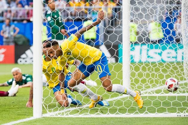 180702 Neymar and Paulinho of Brazil celebrate the 1 0 goal during the FIFA World Cup round of 16 match between Brazil and Mexico on July 2, 2018 in Samara Photo Petter Arvidson BILDBYRAN Code PA 92081  Copyright: PETTERxARVIDSON BB180702PA094