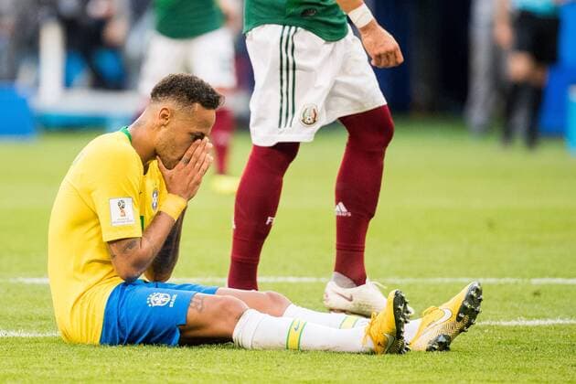 180702 Neymar of Brazil looks dejected during the FIFA World Cup round of 16 match between Brazil and Mexico on July 2, 2018 in Samara Photo Petter Arvidson BILDBYRAN Code PA 92081  Copyright: PETTERxARVIDSON BB180702PA114