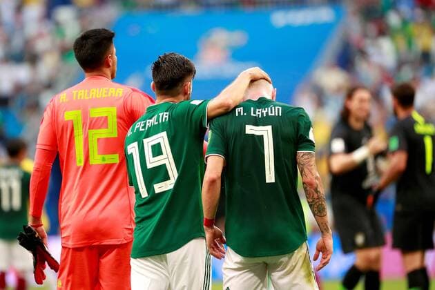 Sport - Bilder des Tages (L-R) Mexican goalkeeper Alfredo Talavera, Mexican forward Oribe Peralta, and Mexican defender Miguel Layun, during the FIFA World Cup WM Weltmeisterschaft Fussball 2018 round of 16 soccer match between Brazil and Mexico, at Samara Arena in Samara, Russia, 2 July 2018. BRAZIL VS. MEXICO !ACHTUNG: NUR REDAKTIONELLE NUTZUNG!  Copyright: xJosexMendezx FWC53-272 20180702-636661510486454131