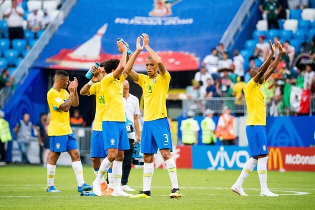 180702 Miranda of Brazil celebrates with his teammates after the FIFA World Cup round of 16 match between Brazil and Mexico on July 2, 2018 in Samara Photo Petter Arvidson BILDBYRAN Code PA 92081  Copyright: PETTERxARVIDSON BB180702PA146