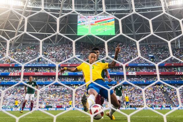 180702 Neymar of Brazil scores 1 during the FIFA World Cup round of 16 match between Brazil and Mexico on July 2, 2018 in Samara Photo Petter Arvidson PICTURE BODY N Code PA AI180702 53f  Copyright: PETTERxARVIDSON BB180702PA148