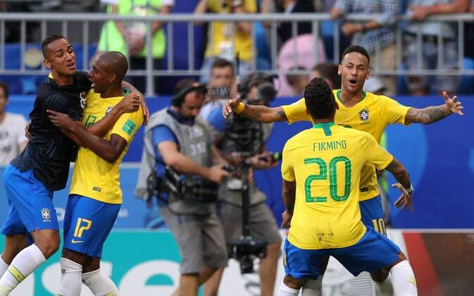 Brazil vs. Mexico SAMARA, SA - 02.07.2018: BRAZIL VS. MEXICO - Neymar do Brasil celebrates the goal of Roberto Firmino during the match between Brazil and Mexico, valid for the eighth round of the 2018 World Cup held at the Samara Arena in Samara, Russia. (Photo: Rodolfo Buhrer La Imagem Fotoarena) x1560892x  RodolfoxBuhrer
