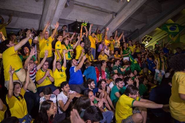 July 2, 2018 - Sao Paulo, Sao Paulo, Brazil - Brazilian fans celebrate the goal during match against Mexico, for the 2018 World Cup at the Soccer Museum of the Pacaembu Stadium, in Sao Paulo, Brazil. Soccer fans watch Brazil vs Mexico match - ZUMAl146 84193634st Copyright: xPauloxLopesx