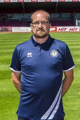Kit Manager Matthias Schäfer SC Fortuna Köln 3 Liga PortraÌttermin 2018 2019 Portraittermin SC Fortuna Köln