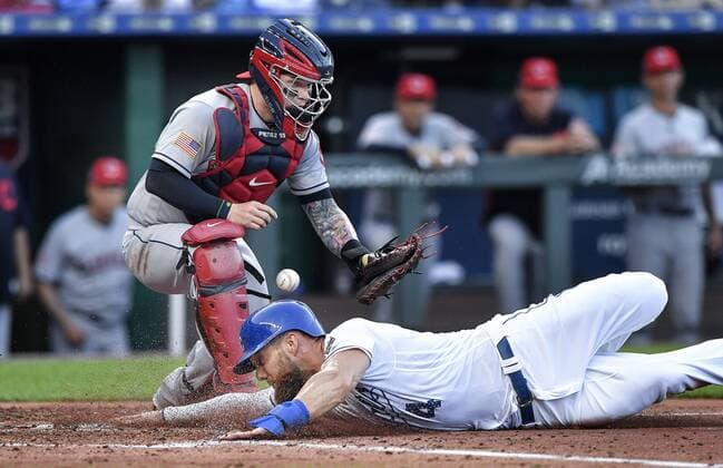 MLB, Kansas City Royals - Cleveland Indians July 4, 2018 - Kansas City, MO, USA - The Kansas City Royals Alex Gordon scores as Cleveland Indians catcher Roberto Perez drops the throw on a steal of home plate in the second inning on Wednesday, July 4, 2018, at Kauffman Stadium in Kansas City, Mo. Cleveland at Kansas City - ZUMAm67_ 20180704_zaf_m67_023 Copyright: xJohnxSleezerx