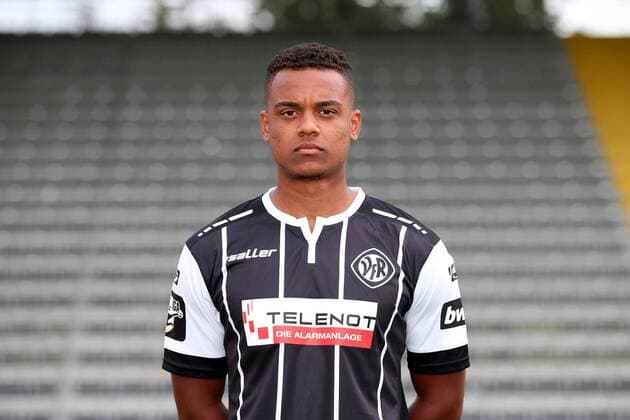 New entry Marc Onuoha VfR Aalen VfR Aalen 3 League Portraettermin 2018 2019 VfR Aalen 3 League Portraettermin 2018 2019 05 07 18 Aalen Copyright: xEIBNER HarryxLangerx EP_HLR
