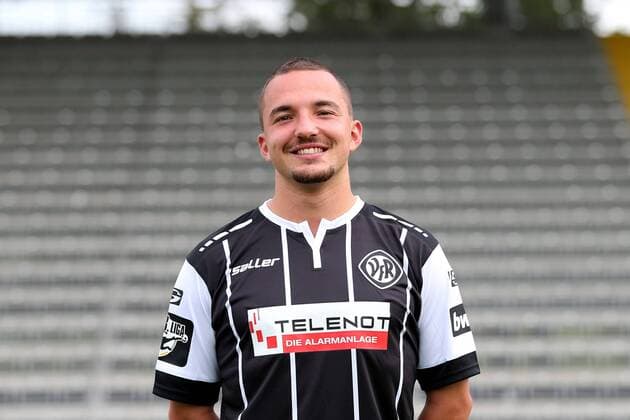 New signing Marvin Bueyueksakarya VfR Aalen VfR Aalen 3 League Portraettermin 2018 2019 VfR Aalen 3 Liga Portraettermin 2018 2019 05 07 18 Aalen Copyright: xEIBNER HarryxLangerx EP_HLR