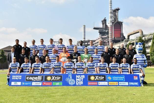 GER official photo opportunity team photo MSV Duisburg MSV Duisburg 2 FBL team photo 2018 2019 hi Series v left Oliver Grabowski Timo Kleinefehn Sebastian Neumann Thomas Blomeyer Boris Tashchy Dustin Bomheuer Lukas Frede Froede Richard Sukuta Pasu Stanislav Iljutcenko John Verhoek Doctor Peter Lindner Manni Piwonski middle from Ivo Grlic Ilia Gruev Cauly Oliveira Souza Kevin Wolze Miguel Max Schmeling Ahmet Engin Enis Hajri Young Jae Seo Luke Daschner Christian Gartner Moritz Stoppelkamp Andreas Wiegel Yanni Regäselel Joseph Claude Gyau nph Mauelshagen nph00321