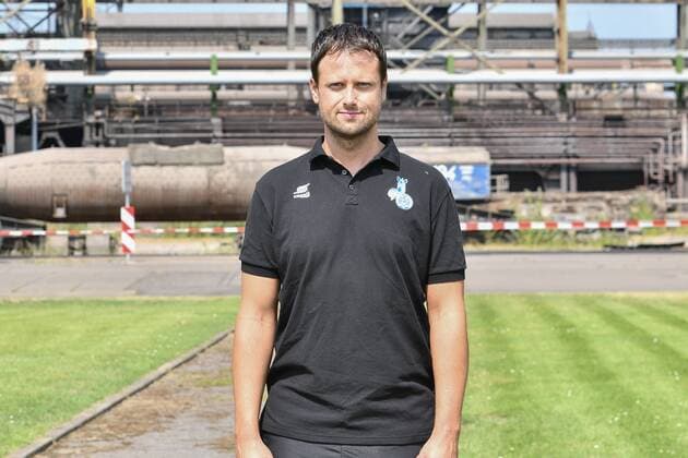 GER official photo visit Portrait Portraettermin MSV Duisburg Physiotherapist Oliver Grabowsk MSV Duisburg 2 BL Portrait Date 2018 2019 landscape portrait nph Mauelshagen nph00321