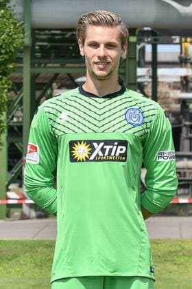 GER official photo shoot Portrait Date Portraettermin MSV Duisburg Player Daniel Mesenhöler Mesenhoeler MSV Duisburg 2 BL Portrait date 2018 2019 portrait nph Mauelshagen nph00321