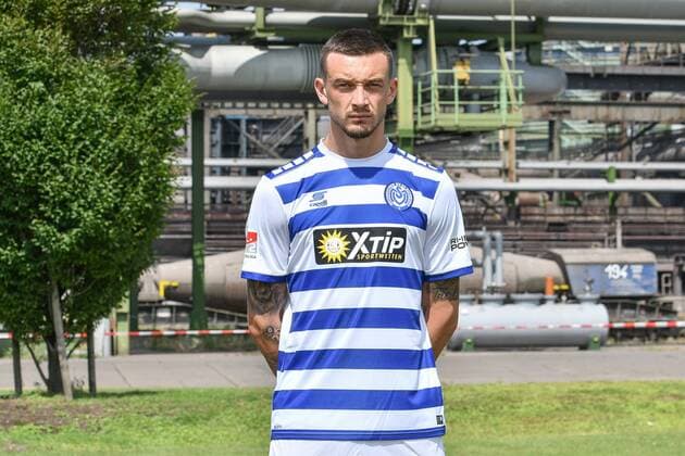 GER official photo shoot Portrait Portraettermin MSV Duisburg player Boris Tashchy MSV Duisburg 2 BL Portrait date 2018 2019 landscape landscape nph Mauelshagen nph00321