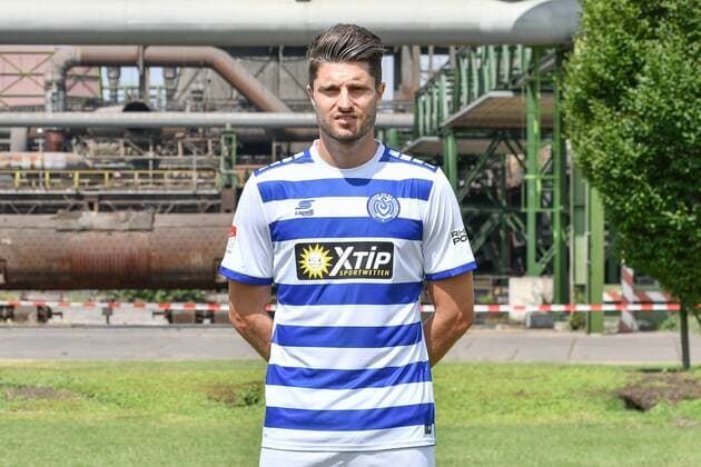 GER official photo date portraits date MSV Duisburg player Moritz Stoppelkamp MSV Duisburg 2 BL portrait date 2018 2019 landscape horizontal format nph Mauelshagen nph00321