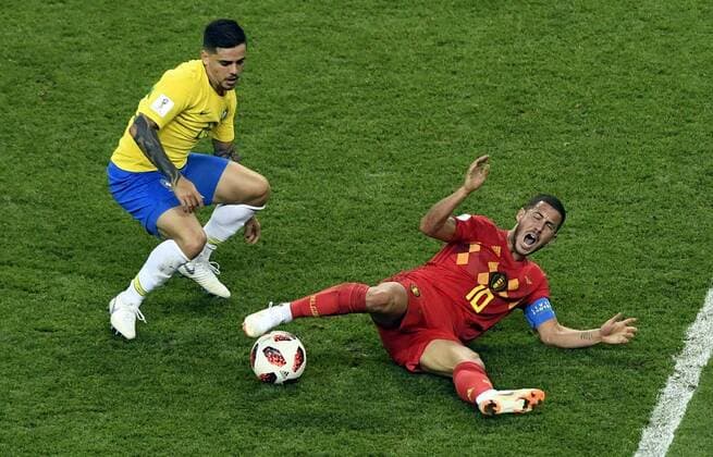 WM 2018, Brasilien - Belgien WM 2018, Brasilien - Belgien Brazil s Fagner and Belgium s Eden Hazard pictured in action during a soccer game between Belgian national soccer team the Red Devils and Brazil in Kazan, Russia, Friday 06 July 2018, the quarter-finals of the 2018 FIFA World Cup WM Weltmeisterschaft Fussball LAURIExDIEFFEMBACQ  x05379374x