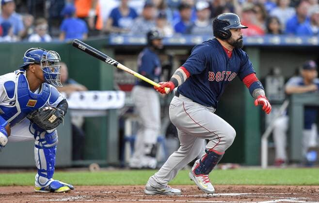 July 6, 2018 - Kansas City, MO, USA - The Boston Red Sox s Sandy Leon follows through on an RBI single in the first inning against the Kansas City Royals on Friday, July 6, 2018, at Kauffman Stadium in Kansas City, Mo. Boston at Kansas City - ZUMAm67_ 20180706_zaf_m67_020 Copyright: xJohnxSleezerx