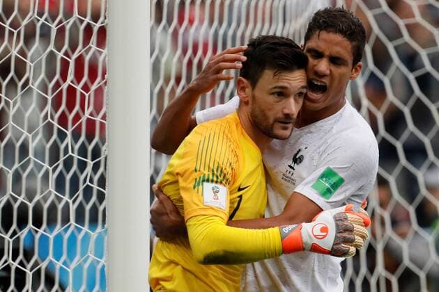 NIZHNY NOVGOROD, RUSSIA - JULY 6: Hugo Lloris (L) and Raphael Varane of France national team Nationalteam during the 2018 FIFA World Cup WM Weltmeisterschaft Fussball Russia Quarter Final match between Uruguay and France at Nizhny Novgorod Stadium on July 6, 2018 in Nizhny Novgorod, Russia. WCS, SPO, SOC 