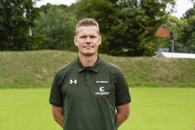 Coach Markus Gellhaus St Pauli 05 07 18 Hamburg Team photo opportunity FC St Pauli