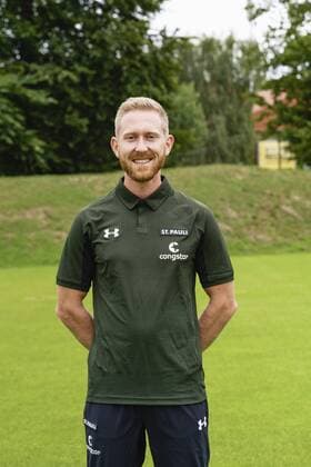 Athletic coach Christoph Hainc St Pauli 05 07 18 Hamburg Team photo opportunity FC St Pauli