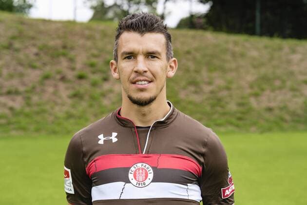 Waldemar Sobota St Pauli 05 07 18 Hamburg Team photo opportunity FC St Pauli