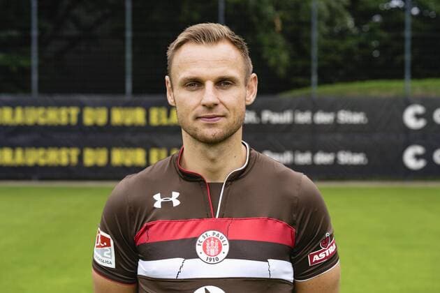 Bernd Nehrig St Pauli 05 07 18 Hamburg Team photo opportunity FC St Pauli
