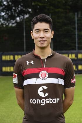 Yi Young Park St Pauli 05 07 18 Hamburg Team photo opportunity FC St Pauli