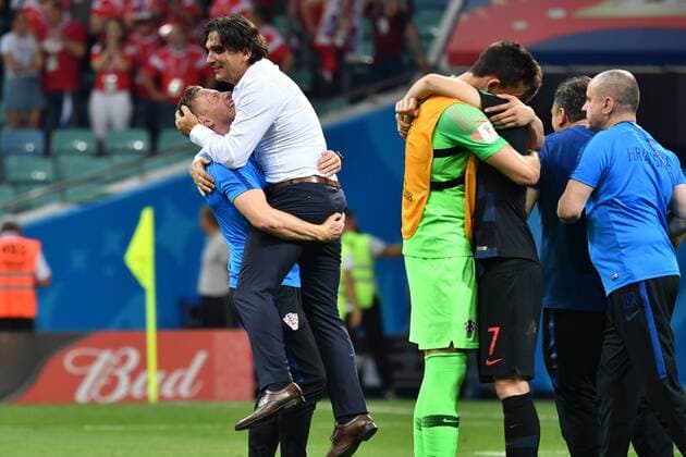 Zlatko DALIC (Trainer, CRO),Jubel,Freude,Begeisterung, wird von einem Betreuer hochgehoben, Russland (RUS) - Kroatien (CRO) 5-6 i.E. Viertelfinale ,Round of Eight,Spiel 59 am 07.07.2018 in Sotschi,Sotchi Fisht Stadium. Fussball Weltmeisterschaft 2018 in Russland vom 14.06. - 15.07.2018. *** Zlatko DALIC trainer CRO Cheers Delight Enthusiasm lifted by a caregiver Russia RUS Croatia CRO 5 6 i E Quarterfinal Round of Eight game 59 on 07 07 2018 in Sochi Sochi Fisht Stadium Football World Cup 2018 in Russia from 14 06 15 07 2018