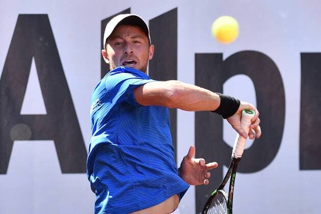 GER 1 Tennis Point Bundesliga Men Allpresan Rochusclub BL Team vs GERRY WEBER Team BW Hall 1 08 09 2018 GER Allpresan Rochusclub BL Team vs GERRY WEBER Team BW Hall 1 in the picture Jahn Jeremy GER at the forehand shot nph Mauelshagen nph00321