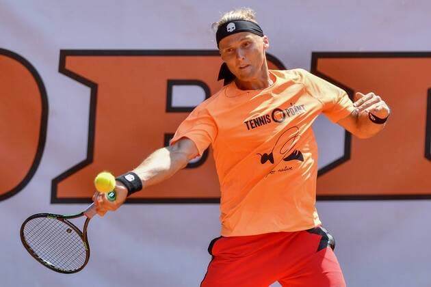 GER 1 Tennis Point Bundesliga Men Allpresan Rochusclub BL Team vs GERRY WEBER Team BW Hall 1 08 09 2018 GER Allpresan Rochusclub BL Team vs GERRY WEBER Team BW Hall 1 in picture Kovalik Jozef SVK at forehand shot nph Mauelshagen nph00321
