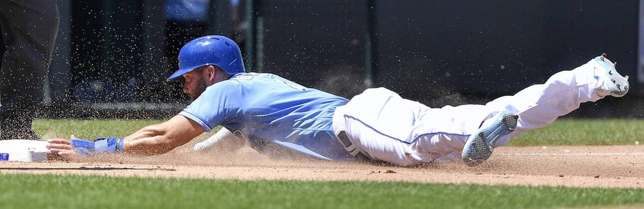 July 8, 2018 - Kansas City, MO, USA - Kansas City Royals Alex Gordon advances to third on a wild pitch in the fourth inning during Sunday s baseball game against the Boston Red Sox on July 8, 2018, at Kauffman Stadium in Kansas City, Mo. Red Sox vs Royals - ZUMAm67_ 20180708_zaf_m67_010 Copyright: xJohnxSleezerx