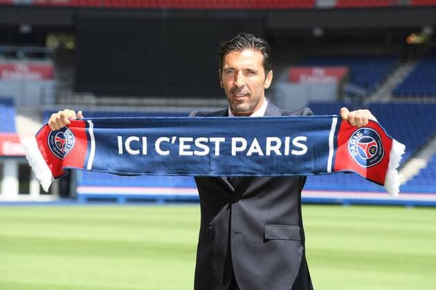 Fußball, Paris St. Germain präseniert Neuzugang Buffon GIANLUIGI BUFFON (PSG) FOOTBALL : Conference de Presse de presentation de Gianluigi Buffon au PSG - 09 07 2018 FEP Panoramic 