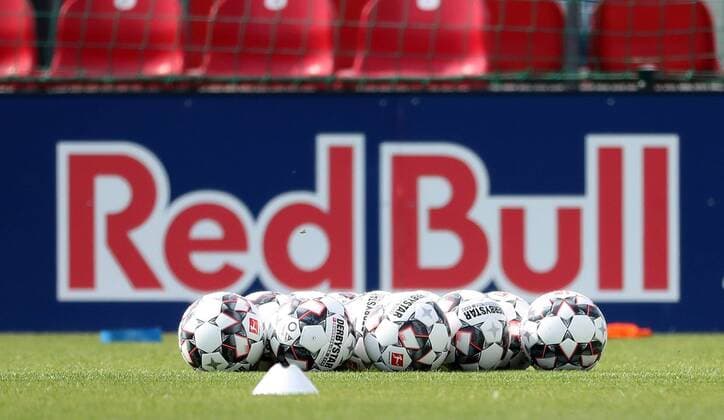 RB Leipzig Training Soccer Bundesliga Leipzig 09 07 2018 RBL Training Center Football 1 Bundesliga RB Leipzig Training start for the 2018 season 19 In the picture v l Derbystar balls in front of Red Bull Werbebande
