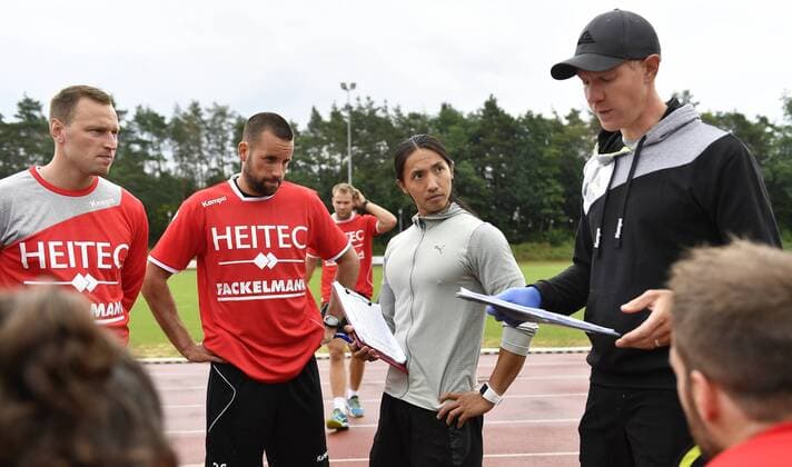 10 07 2018 Handball 1 Bundesliga Season 2018 2019 HC Erlangen HCE Fitness Test Lactate Test from left Martin Murawski 24 HC Erlangen HCE Florian of Gruchalla 36 HC Erlangen HCE Chi An Thai Athletics Coach HC Erlangen HCE Dr Andreas Wittke Athletics Coach HC Erlangen HCE