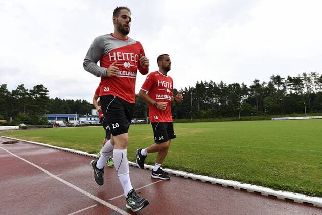 10 07 2018 Handball 1 Bundesliga Season 2018 2019 HC Erlangen HCE Fitness Test Lactate Test Nico Büdel 20 HC Erlangen Florian von Gruchalla 36 HC Erlangen HCE