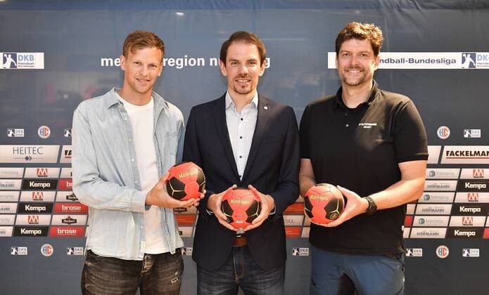 10 07 2018 Handball 1 Bundesliga Season 2017 2018 HC Erlangen HCE Press Conference Press Date Media Date Presentation Equipment supplier Kempa from left Tim Grothaus Head of Sponsoring Kempa Rene Selke Managing Director HC Erlangen HCE Christian Bier Managing Director Intersport Eisert