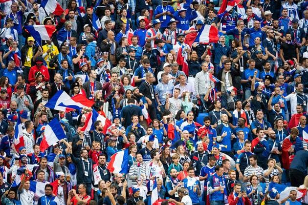 180710 Fans of France during the FIFA World Cup WM Weltmeisterschaft Fussball semi final match between France and Belgium on July 10, 2018 in ST Petersburg. Photo: Petter Arvidson BILDBYRAN kod PA 92084 *** 180710 Fans of France during the FIFA World Cup semi final match between France and Belgium on July 10, 2018 in St. Petersburg Photo Petter Arvidson BILDBYRAN Code PA 92084  Copyright: PETTERxARVIDSON BB180710PA025