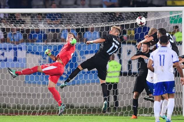 180710 goalkeeper Johan Dahlin and Rasmus Bengtsson or Malmö FF during the UEFA Champions League qualifying match between FC Drita and Malmö FF on July 10, 2018 in Pristina Photo Ludvig Thunman BILDBYRAN Code LT 92086  Copyright: LUDVIGxTHUNMAN BB180710LT064