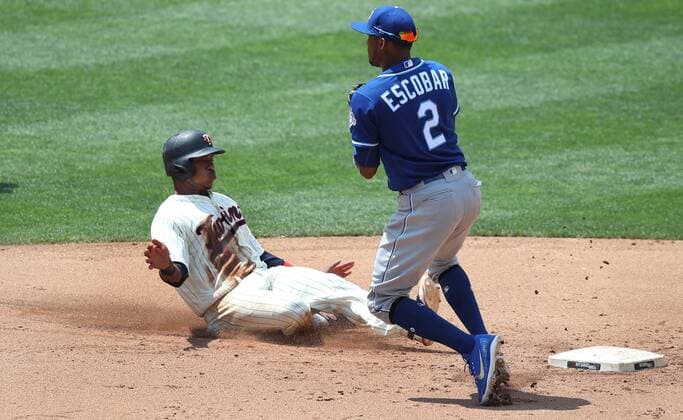 July 11, 2018 - Minneapolis, MN, USA - The Minnesota Twins Jorge Polanco is forced out in the fifth inning as Kansas City Royals shortstop Alcides Escobar (2) holds the ball at Target Field in Minneapolis on Wednesday, July 11, 2018. The Twins won, 8-5. Kansas City at Minnesota - ZUMAm67_ 20180711_zaf_m67_010 Copyright: xJerryxHoltx
