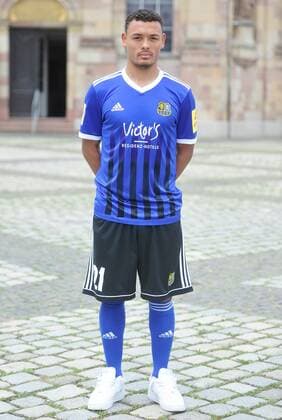 The team of 1 FC Saarbrücken on Thursday 12 07 2018 in front of the Ludwigskirche in Saarbrücken In the picture Gillian Jurcher 21